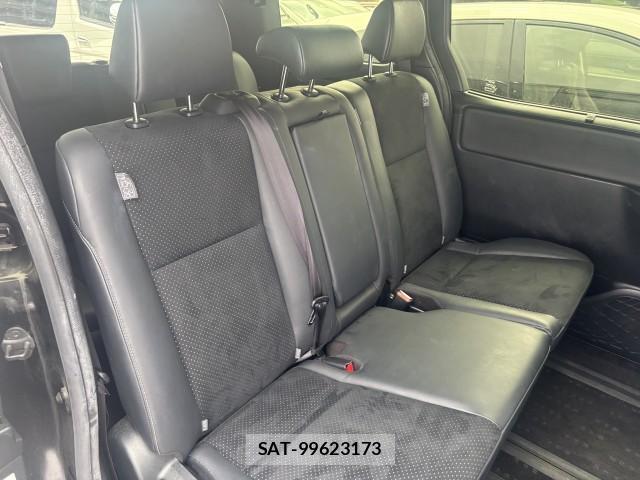 Toyota VOXY 2021-08 8812706-6