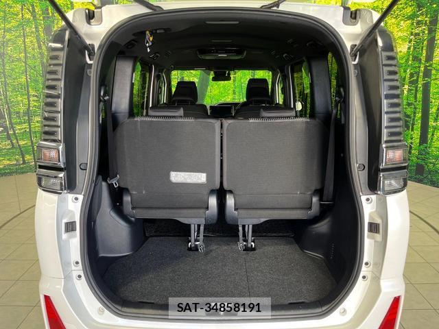 Toyota VOXY 2018-12 8812764-10