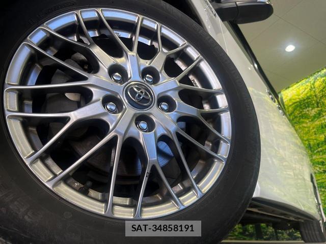 Toyota VOXY 2018-12 8812764-13
