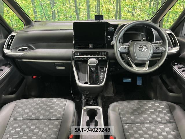 Toyota VOXY 2024-12 8812778-1