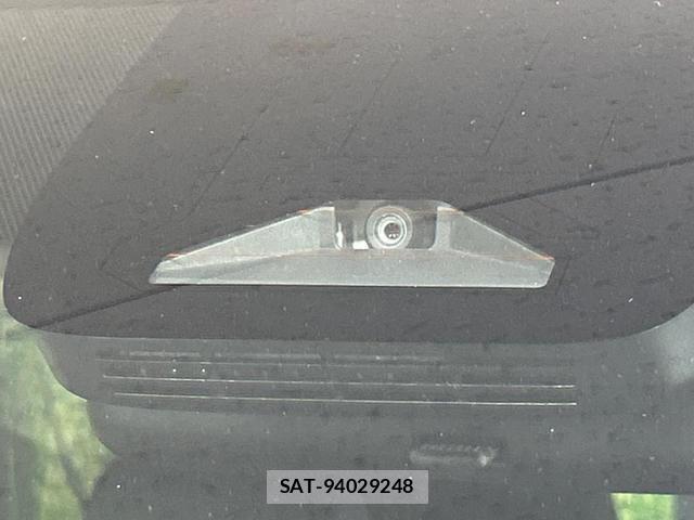 Toyota VOXY 2024-12 8812778-4