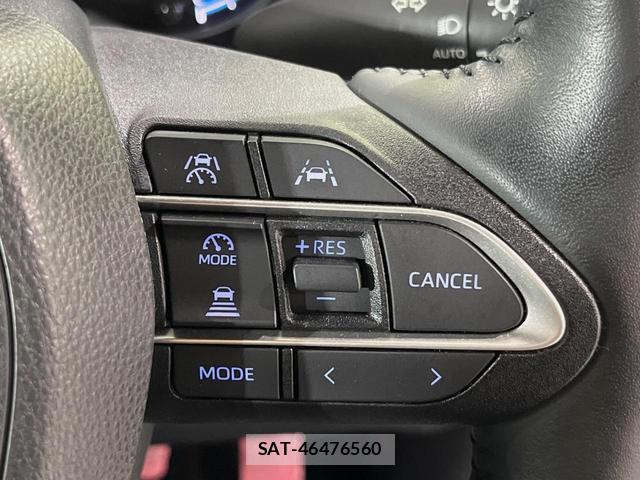 Toyota VOXY 2023-01 8812913-5