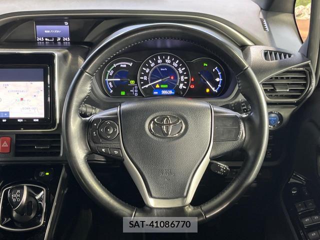 Toyota VOXY 2019-11 8812959-12