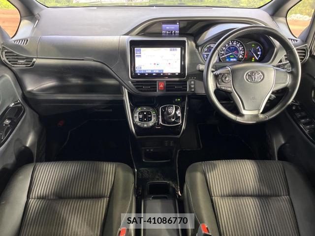 Toyota VOXY 2019-11 8812959-2