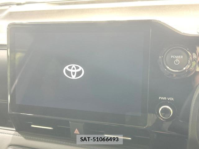 Toyota VOXY 2024-03 8812970-3