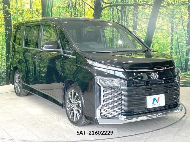Toyota VOXY 2024-03 8812972-16