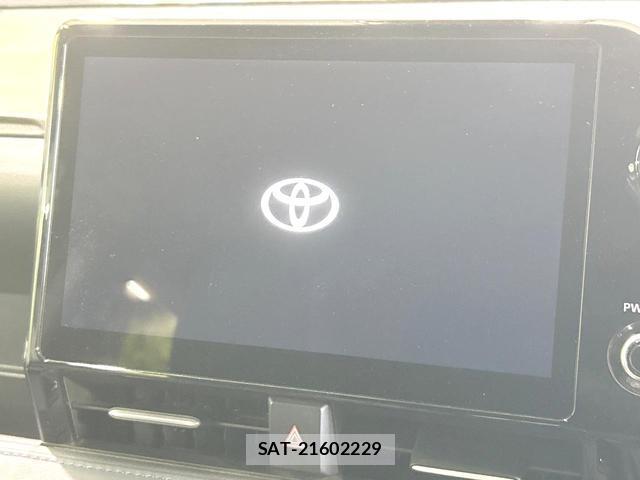 Toyota VOXY 2024-03 8812972-3