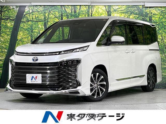 Toyota VOXY 2023-11 8813123-0