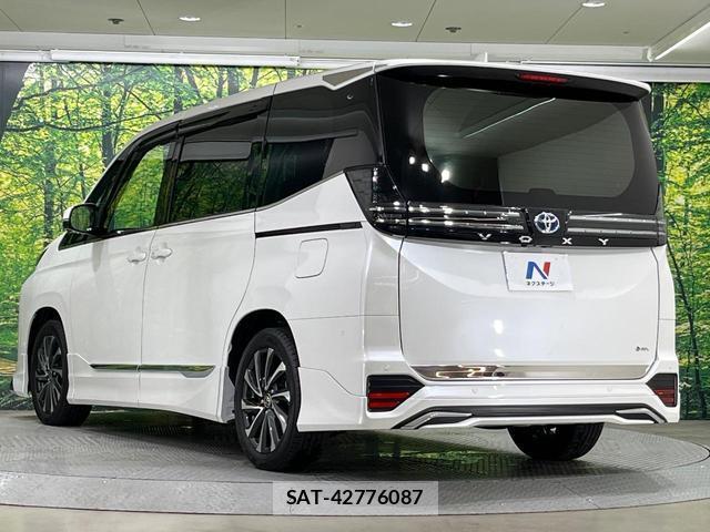 Toyota VOXY 2023-11 8813123-16