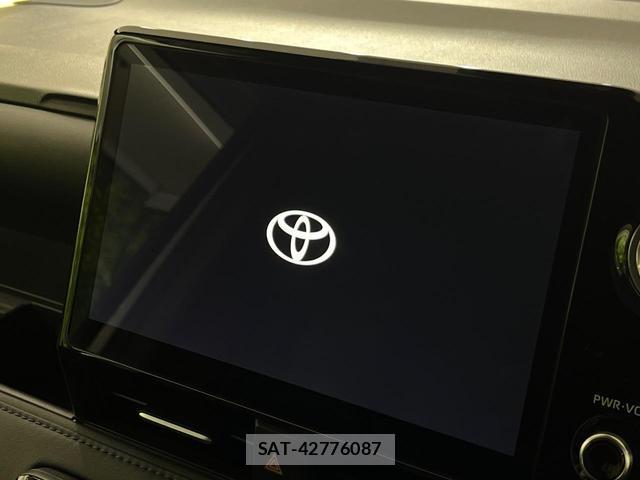 Toyota VOXY 2023-11 8813123-3