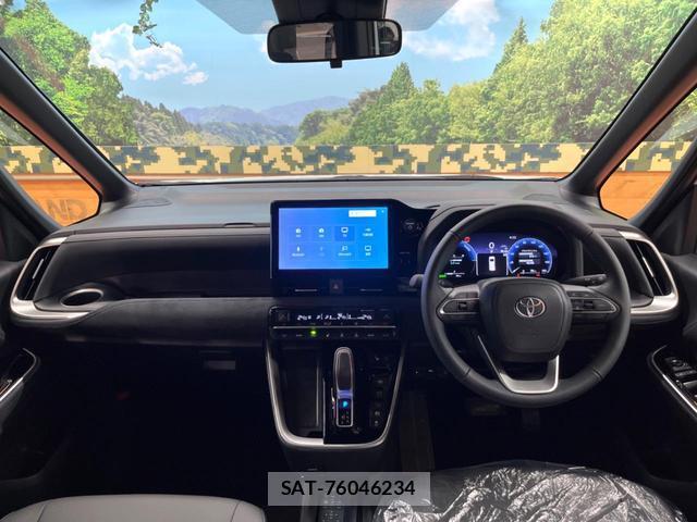 Toyota VOXY 2026-08 8813158-1