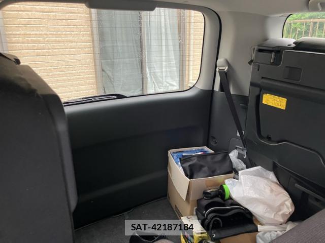 Toyota VOXY 2009-03 8813258-15