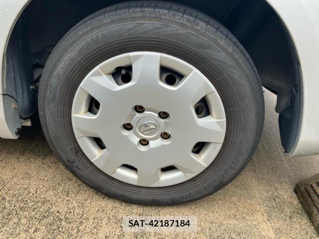 Toyota VOXY 2009-03 8813258-3