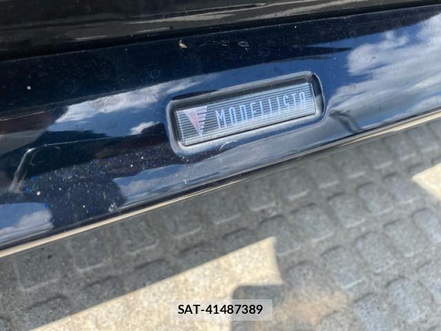 Toyota VOXY 2014-04 8813304-2