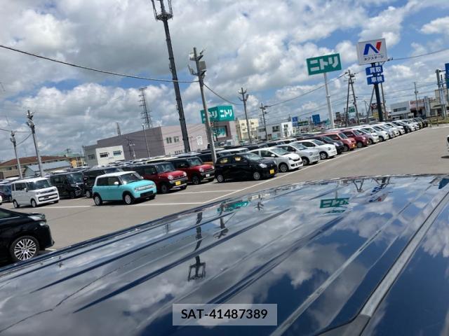 Toyota VOXY 2014-04 8813304-7