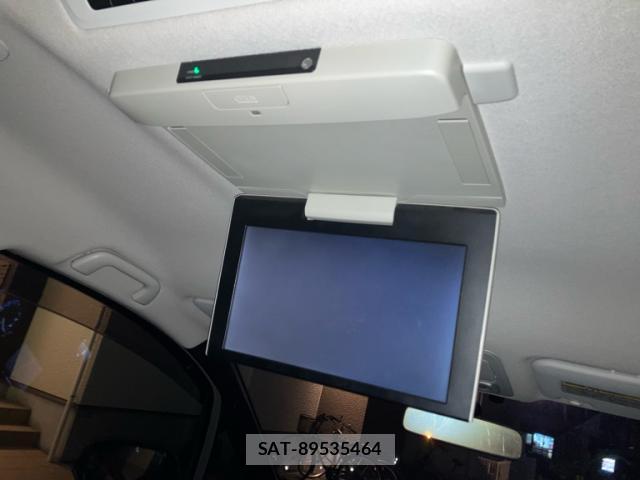 Toyota VOXY 2015-06 8813339-11