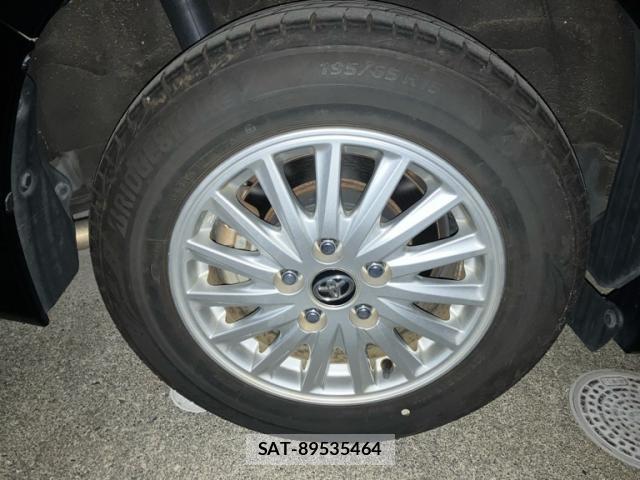 Toyota VOXY 2015-06 8813339-5
