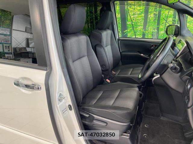 Toyota VOXY 2020-06 8813421-7