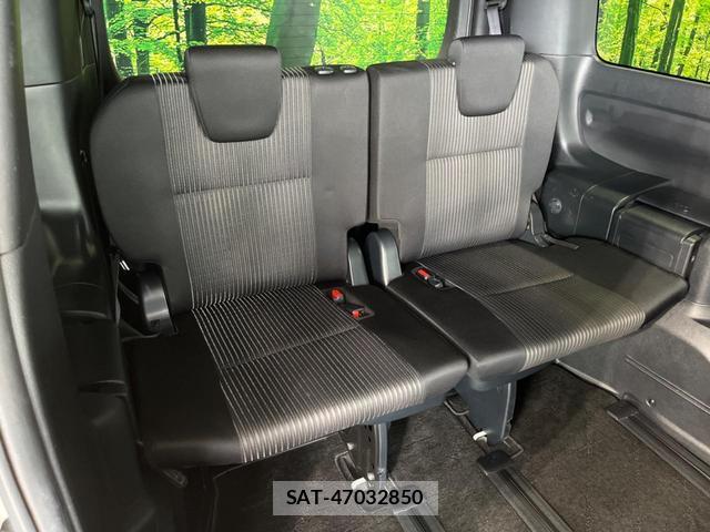 Toyota VOXY 2020-06 8813421-9