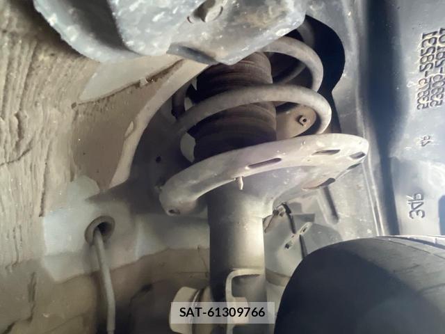 Toyota VOXY 2020-11 8813422-19
