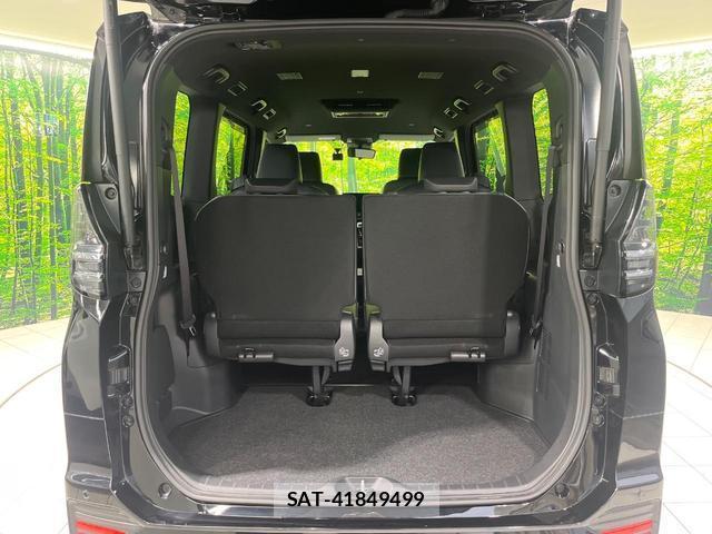 Toyota VOXY 2024-11 8813439-10