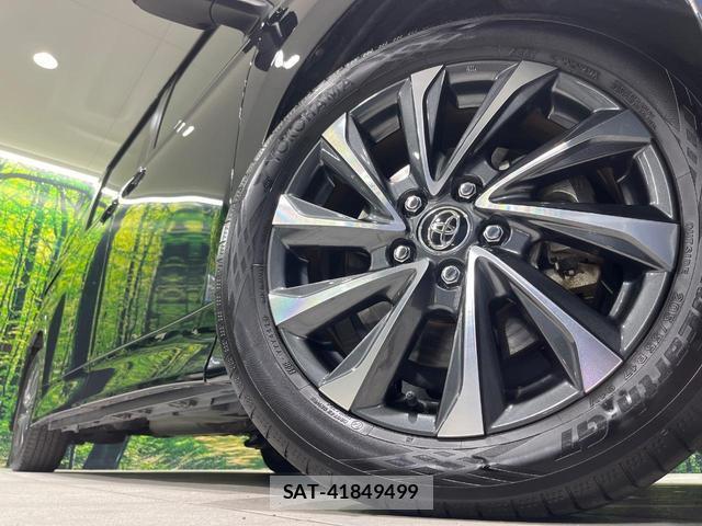 Toyota VOXY 2024-11 8813439-13