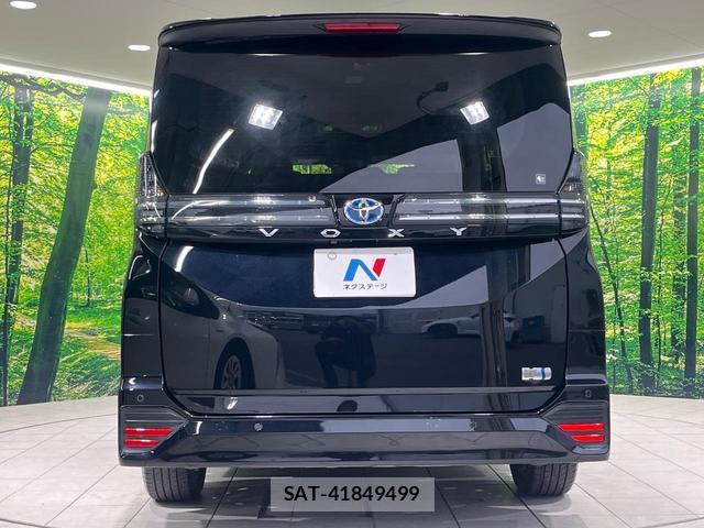 Toyota VOXY 2024-11 8813439-15