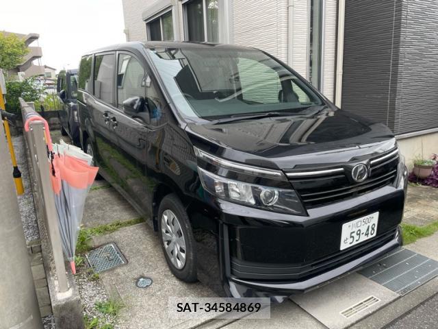 Toyota VOXY 2017-02 8813500-1