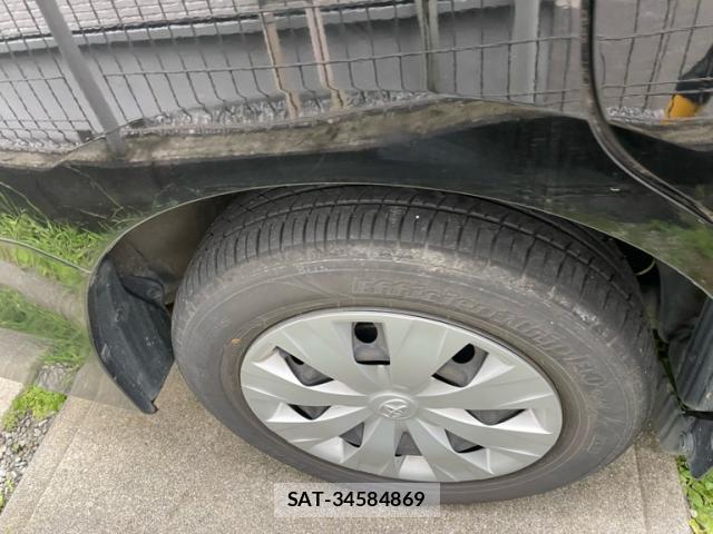 Toyota VOXY 2017-02 8813500-4