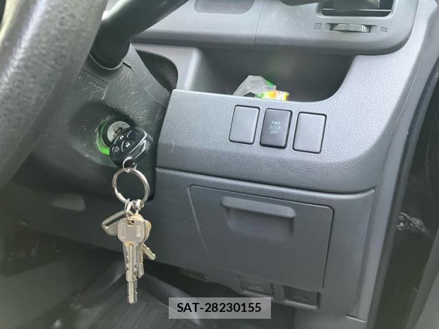 Toyota VOXY 2009-10 8813532-15