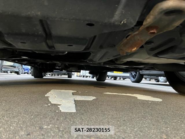 Toyota VOXY 2009-10 8813532-3