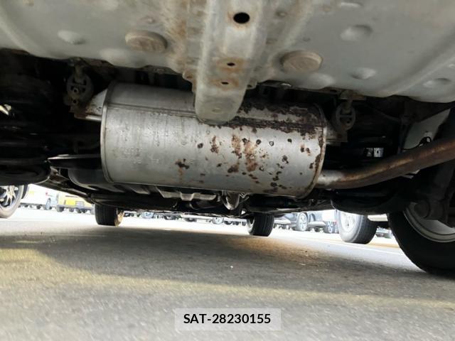 Toyota VOXY 2009-10 8813532-4