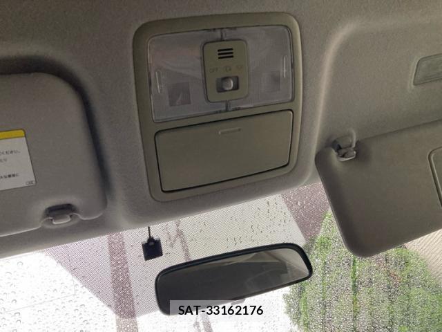 Toyota VOXY 2009-09 8813534-15