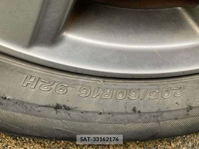 Toyota VOXY 2009-09 8813534-4