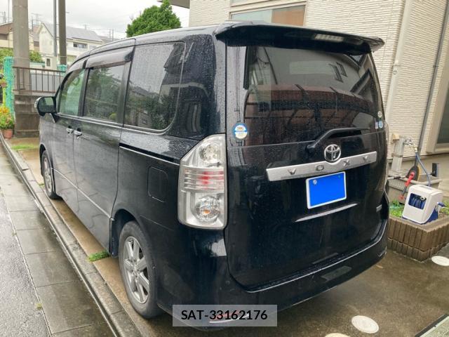 Toyota VOXY 2009-09 8813534-5