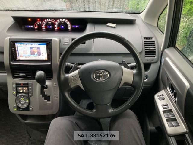 Toyota VOXY 2009-09 8813534-8