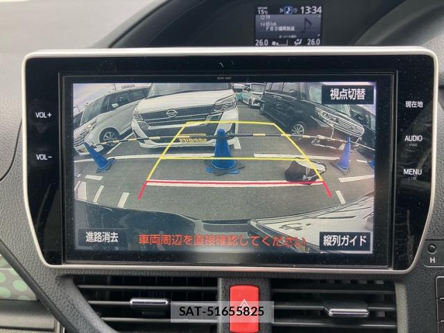 Toyota VOXY 2017-07 8813548-11