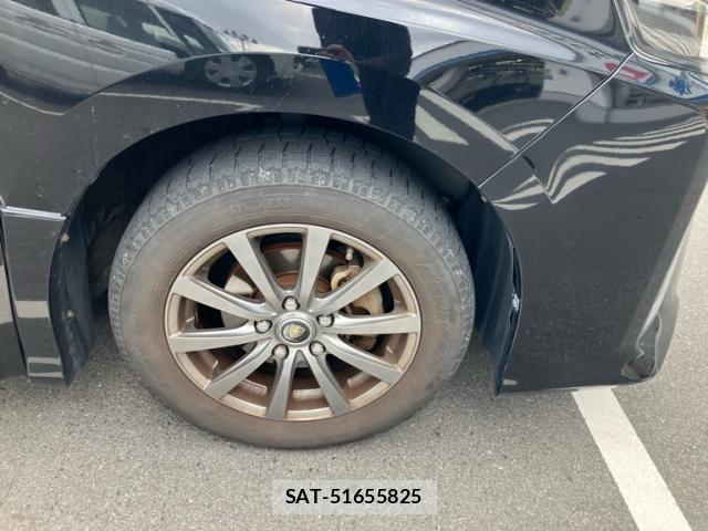 Toyota VOXY 2017-07 8813548-12