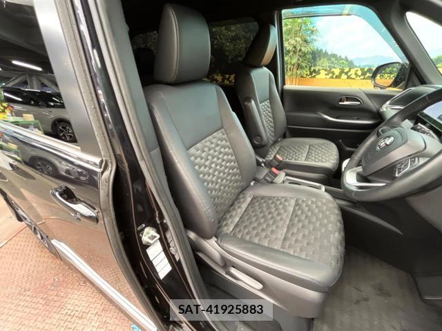 Toyota VOXY 2022-11 8813702-7