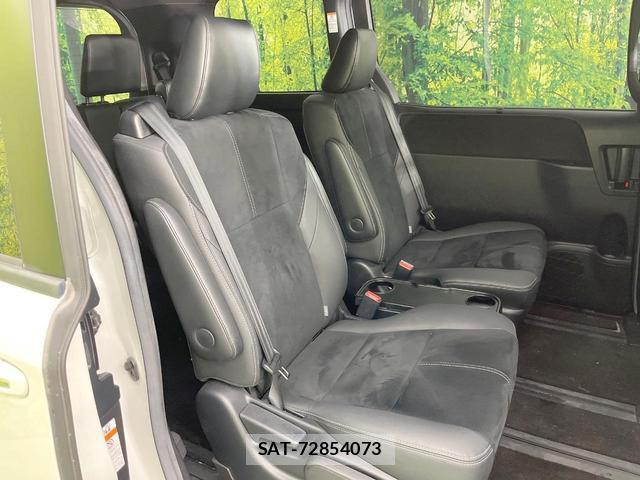 Toyota VOXY 2017-12 8814004-8