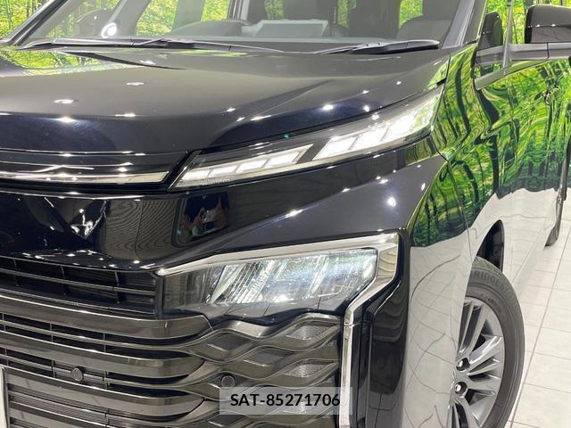 Toyota VOXY 2024-08 8814015-12
