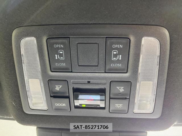 Toyota VOXY 2024-08 8814015-2