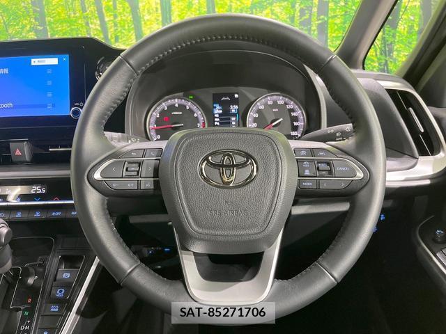 Toyota VOXY 2024-08 8814015-7