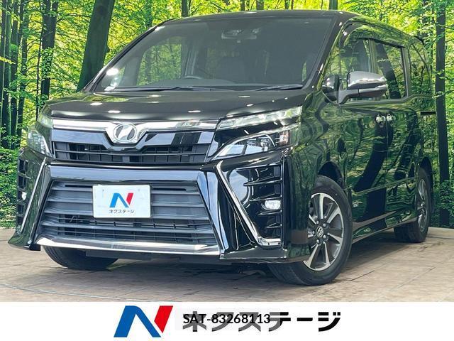 Toyota VOXY 2018-10 8814060-0