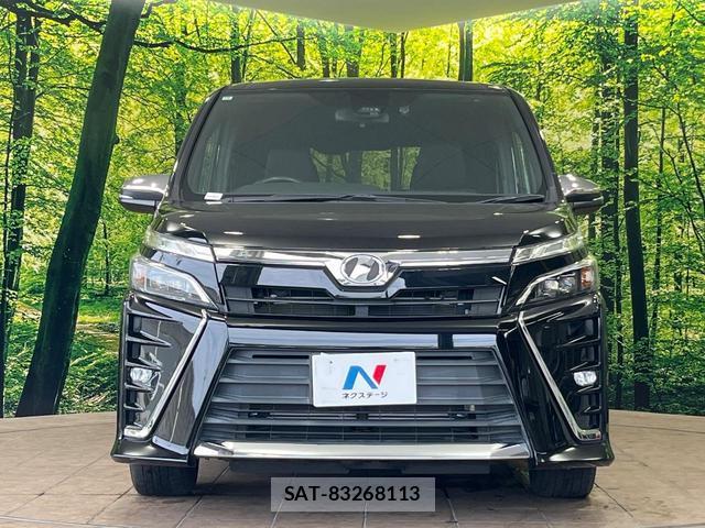 Toyota VOXY 2018-10 8814060-14