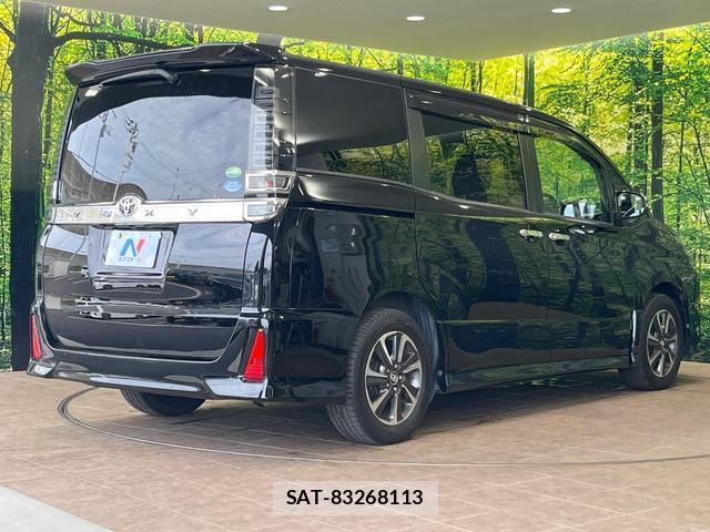 Toyota VOXY 2018-10 8814060-17