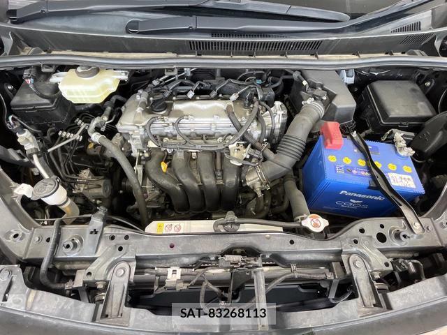 Toyota VOXY 2018-10 8814060-18