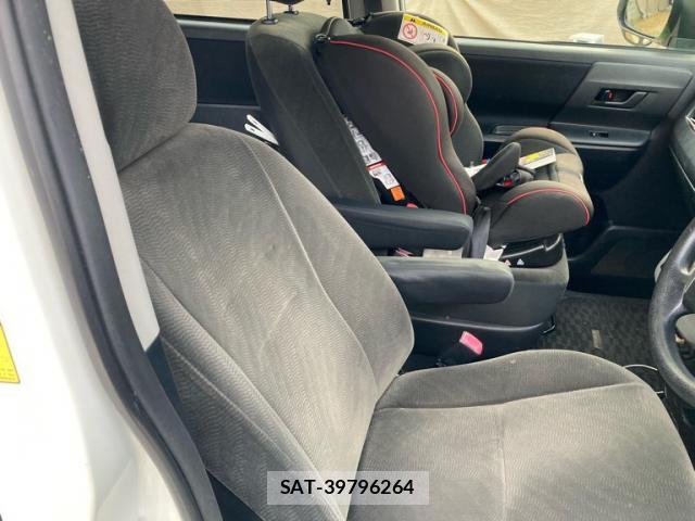 Toyota VOXY 2011-07 8814081-6