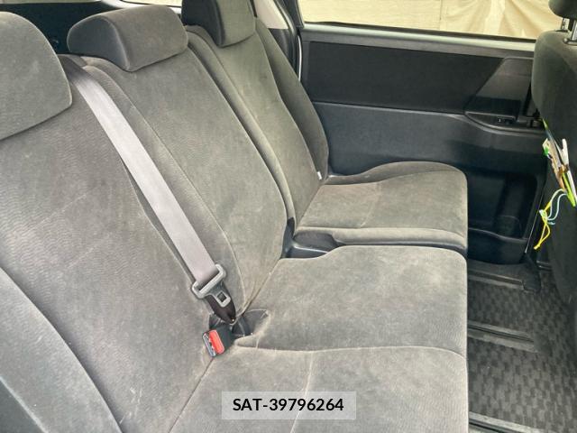 Toyota VOXY 2011-07 8814081-9