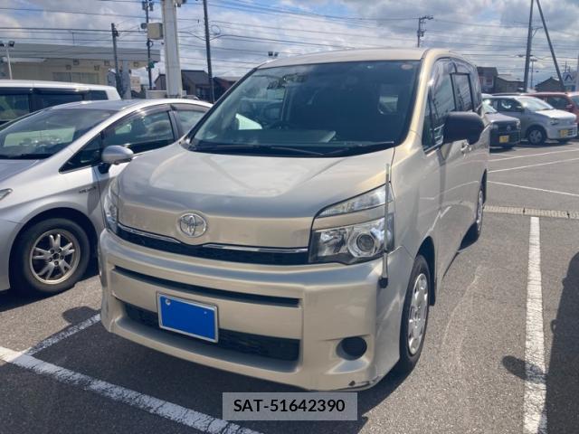 Toyota VOXY 2011-10 8814170-13
